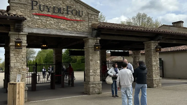Entrée du Grand Parc du Puy du Fou